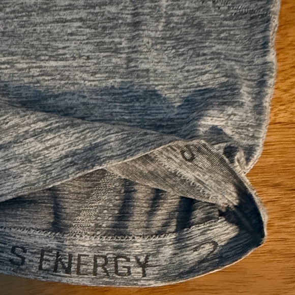 lululemon athletica Gray Crop Top - Picture 2 of 3